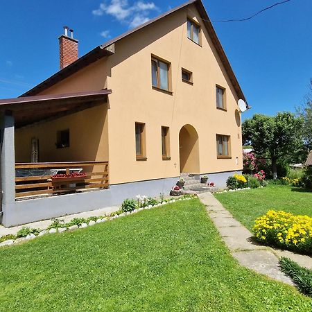 У Дядька Guest House Pilipets Exterior photo